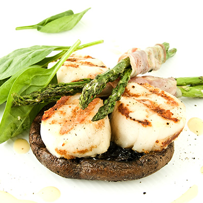 Grilled Scallops with Portobello Mushrooms and Pancetta-Wrapped Asparagus