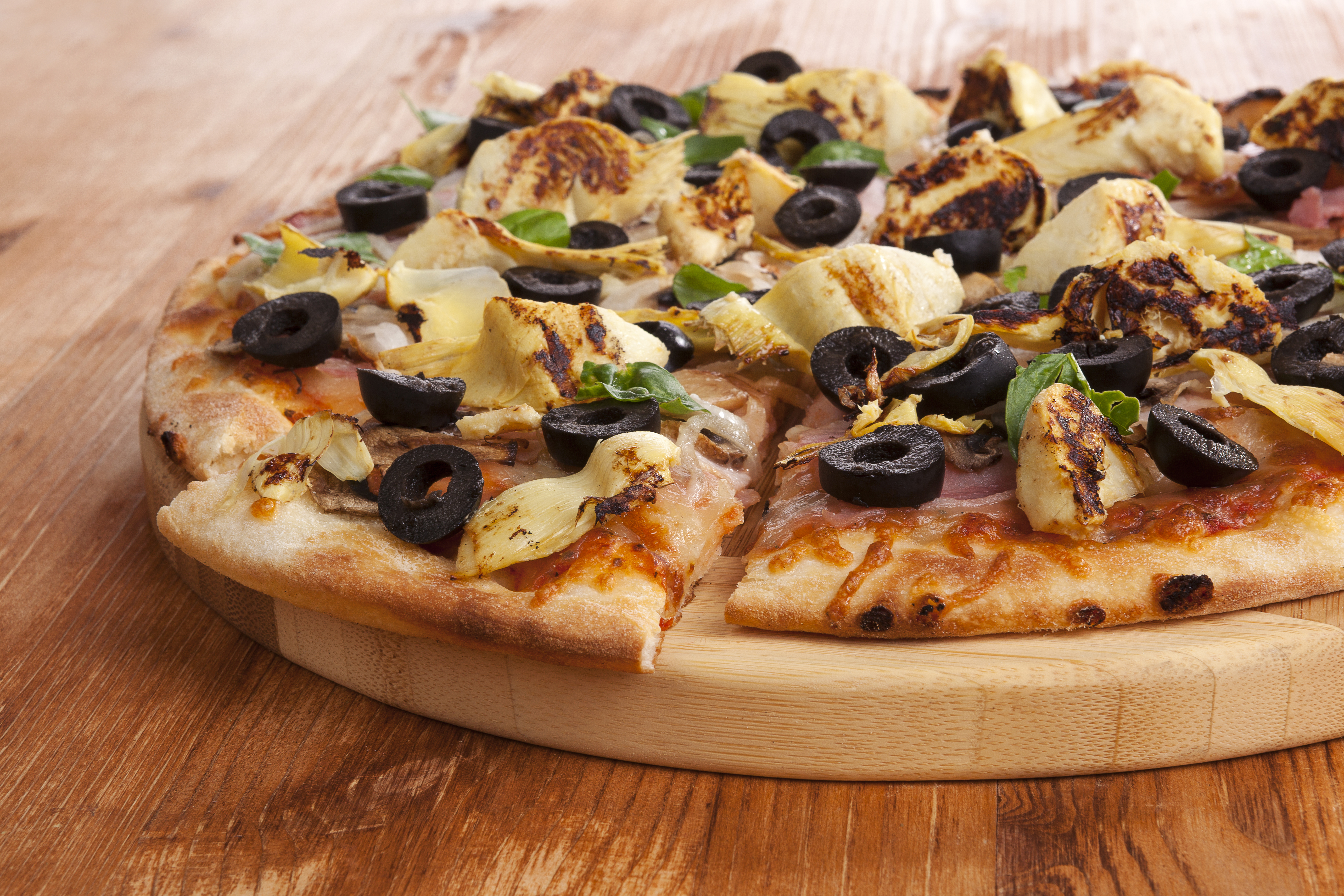 Artichoke and Tomme d'Elles cheese Pizza