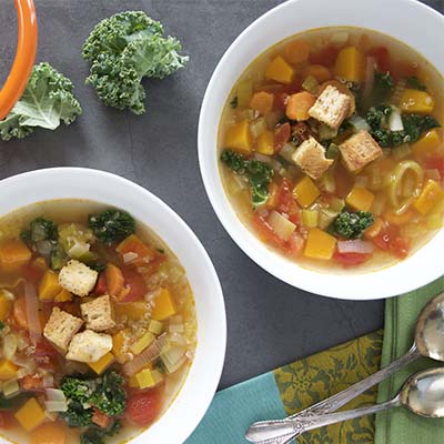 Soupe au quinoa et à la courge butternut sans gluten